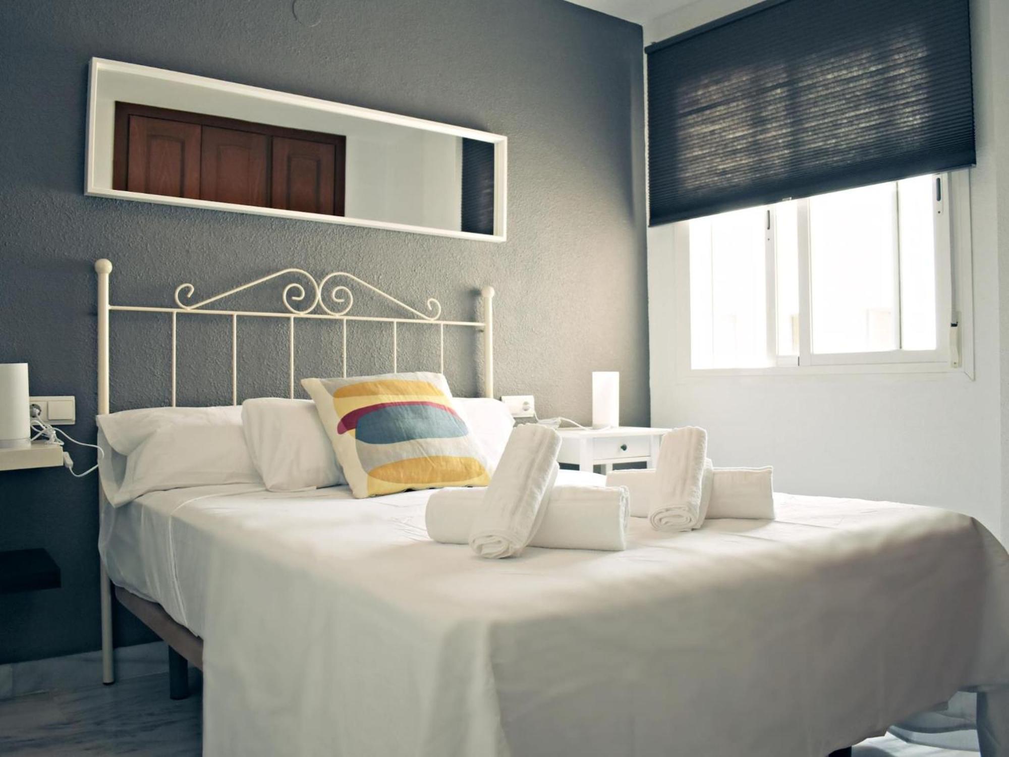 Fabuloso Apartamento Junto Al Soho Con Parking Privado Málaga Eksteriør billede