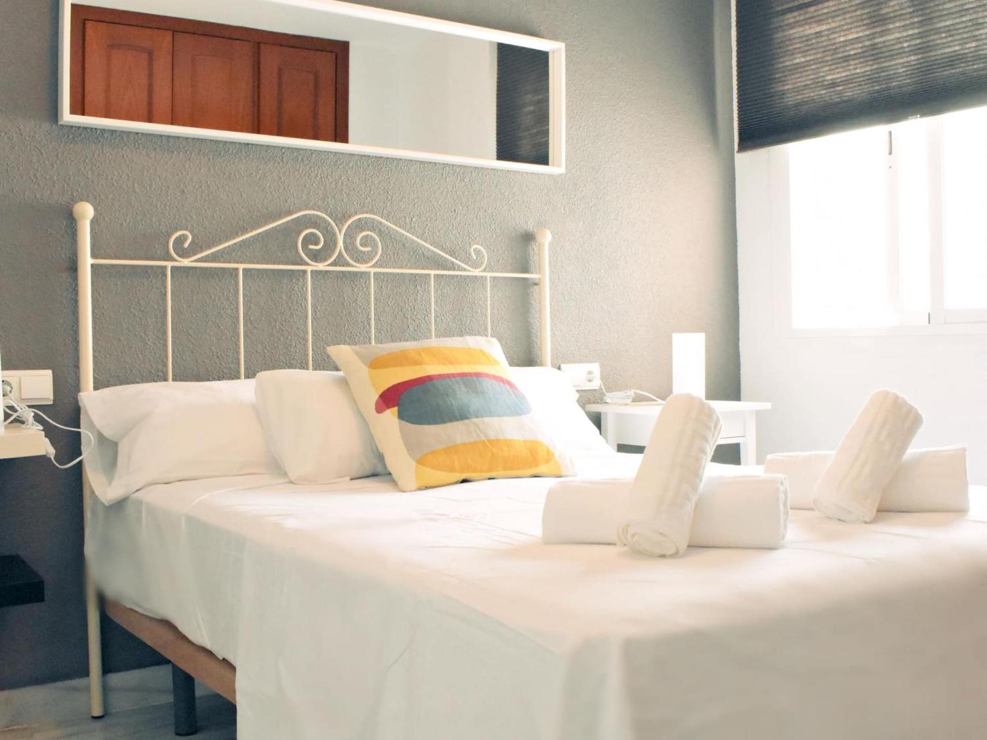 Fabuloso Apartamento Junto Al Soho Con Parking Privado Málaga Eksteriør billede